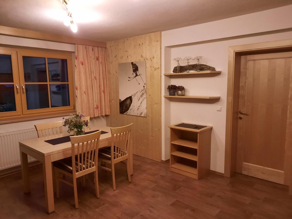 Haus Untergand Leilighet St. Anton am Arlberg Eksteriør bilde