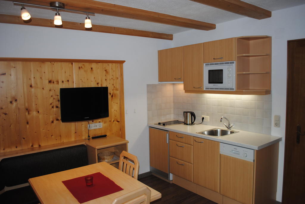 Haus Untergand Leilighet St. Anton am Arlberg Rom bilde